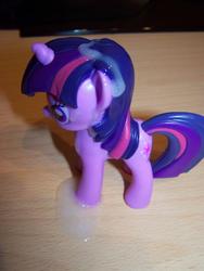 character:twilight_sparkle cum cum_on_toy toy:burger_king // 620x824 // 112.6KB