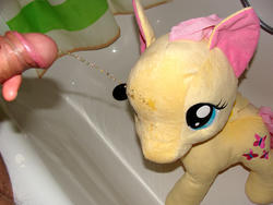 character:fluttershy fetish:watersports male pee pee_on_plushie penis toy:plushie // 1600x1200 // 851.9KB