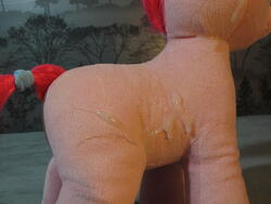 character:pinkie_pie creator:ikananprincess cum cum_on_plushie toy:build-a-bear toy:plushie // 3648x2736 // 2.1MB