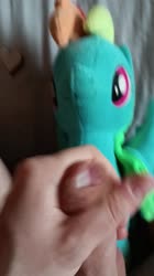 character:rainbow_dash cum cum_on_plushie has_audio male masturbation penis quality:1080p toy:plushie vertical_video video // 1080x1920 // 157.1MB