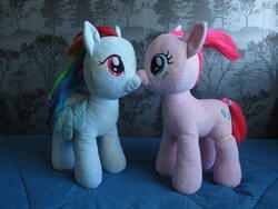 character:pinkie_pie character:rainbow_dash creator:ikananprincess toy:build-a-bear toy:plushie // 3648x2736 // 2.6MB