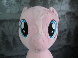 character:pinkie_pie creator:ikananprincess cum cum_on_plushie toy:build-a-bear toy:plushie // 3648x2736 // 1.9MB