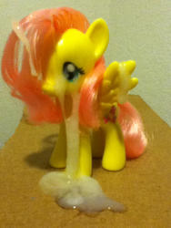 character:fluttershy cum cum_on_toy toy:brushable // 720x960 // 194.5KB