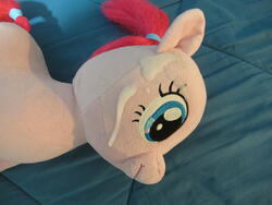 character:pinkie_pie creator:ikananprincess cum cum_on_plushie toy:build-a-bear toy:plushie // 3648x2736 // 2.1MB