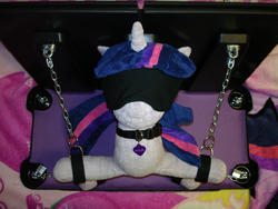 blindfold bondage character:twilight_sparkle collar creator:jin toy:plushie // 1280x960 // 319.6KB