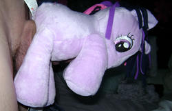 character:twilight_sparkle male penis sex sph toy:plushie // 2564x1648 // 849.3KB